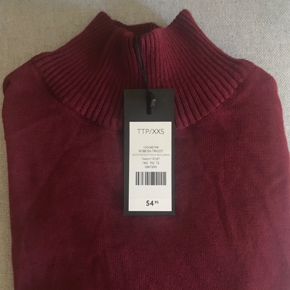 Mock neck dress - Picture 2 of 2